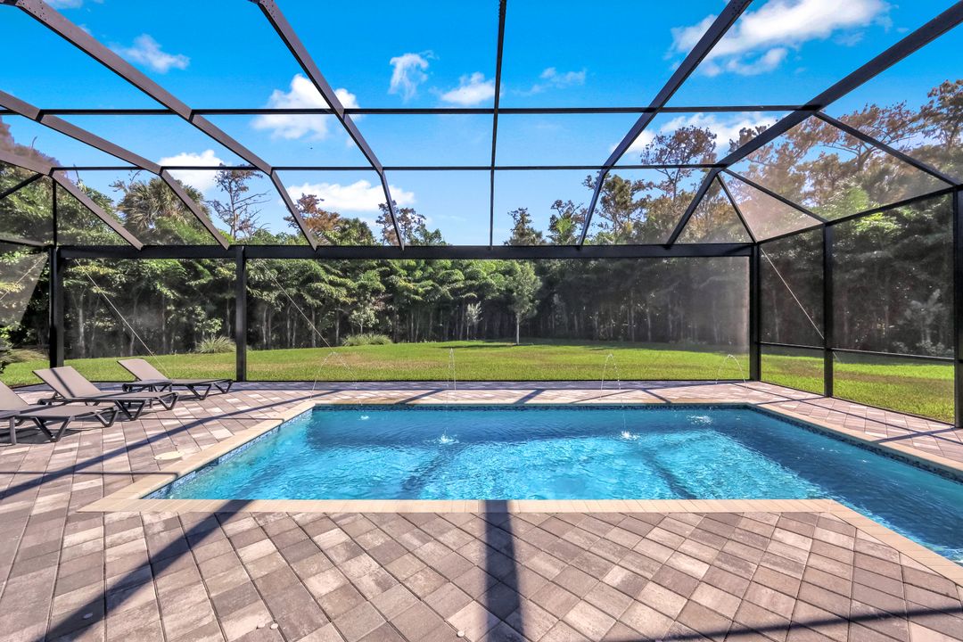 12083 Azalea Wy, Naples, FL 34120