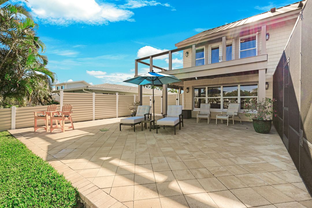 18323 Cutlass Dr, Fort Myers Beach, FL 33931