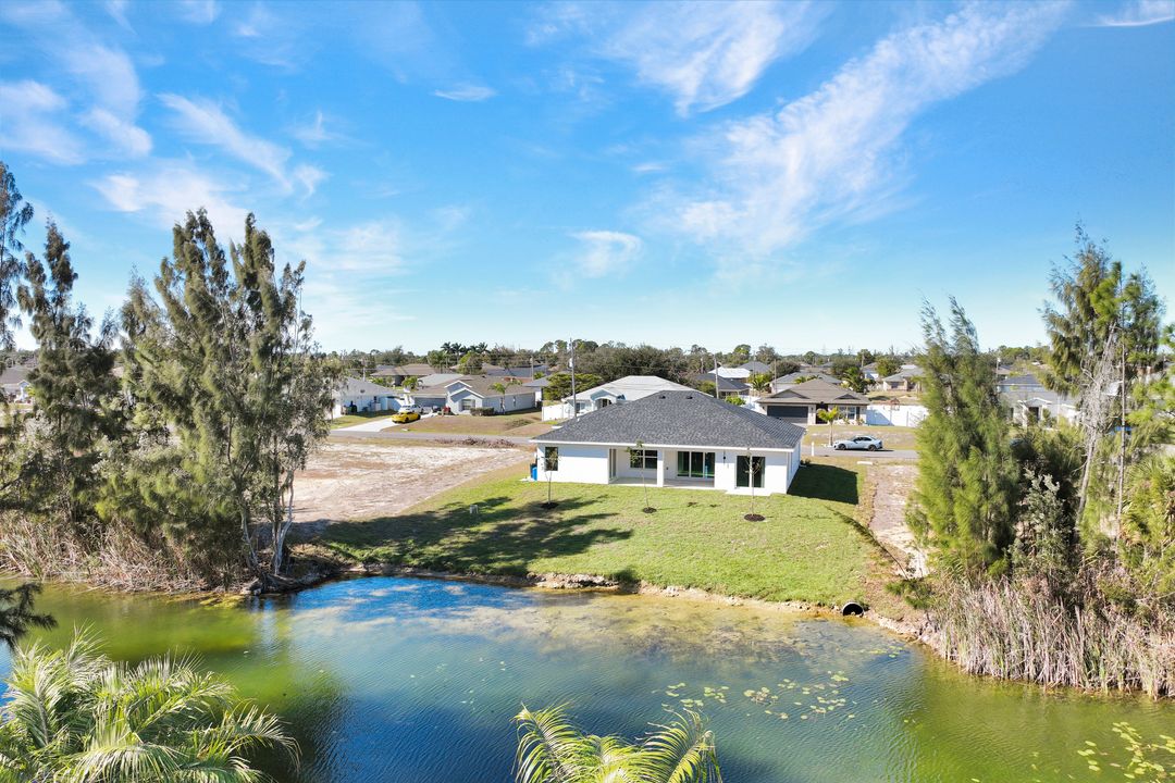 3537 NE 21st Ave, Cape Coral, FL 33909