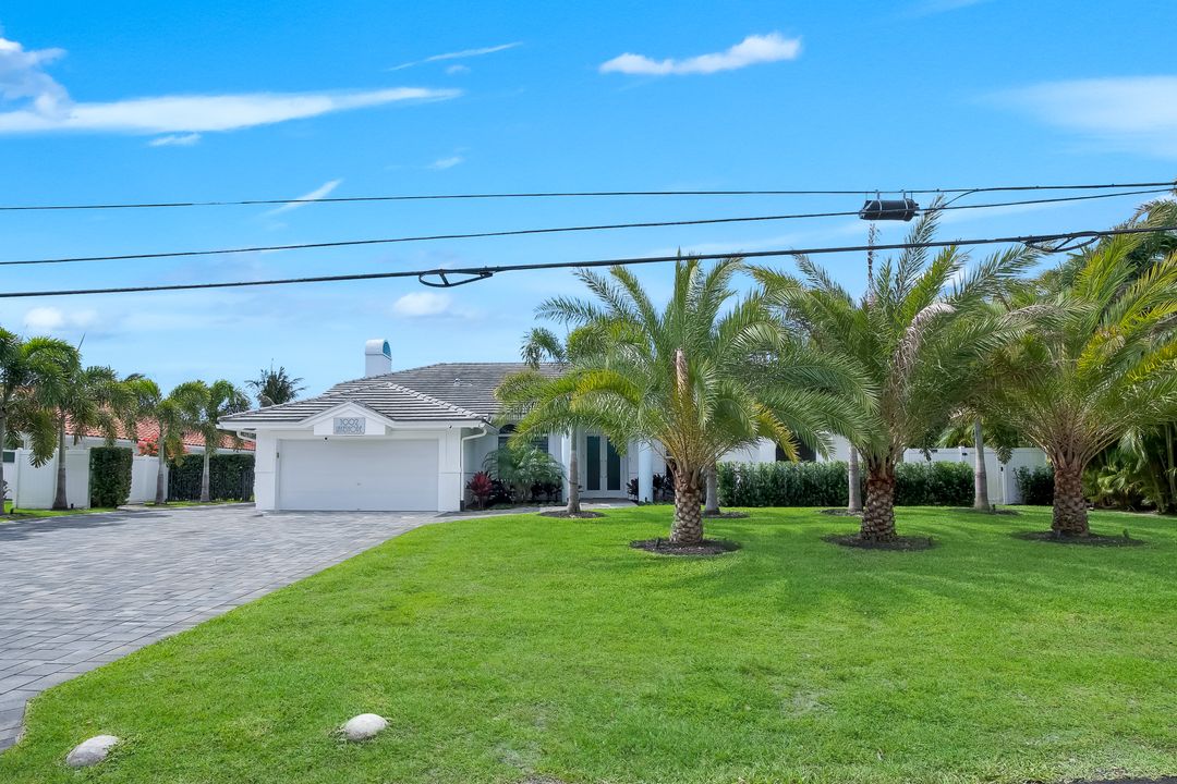 1002 Lake Shore Dr, Delray Beach, FL 33444