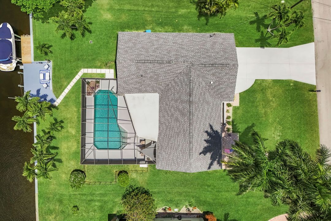 2107 SE 25th Terrace, Cape Coral, FL 33904