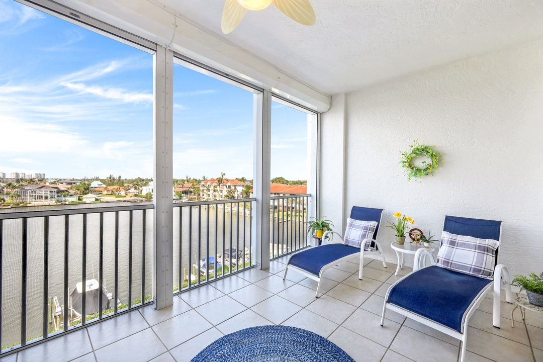 410 Flagship Dr #504, Naples, FL 34108
