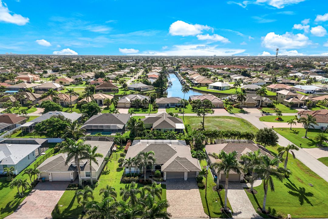 4407 SW 19th Ave, Cape Coral, FL 33914