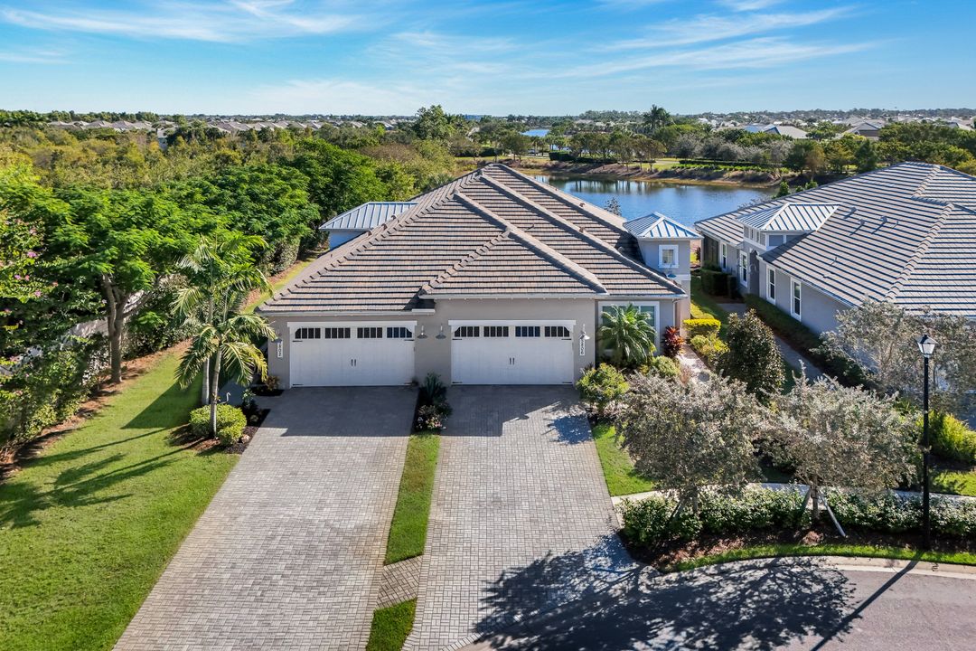 5802 Haiti Dr, Naples, FL 34112