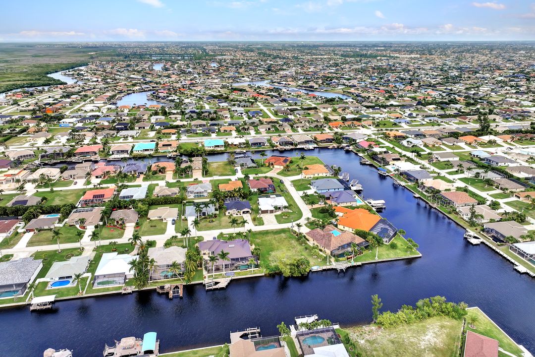 2801 SW 33rd St, Cape Coral, FL 33914