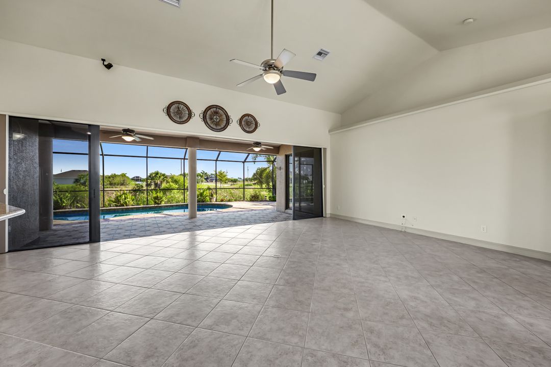 907 NW 18th St, Cape Coral, FL 33993