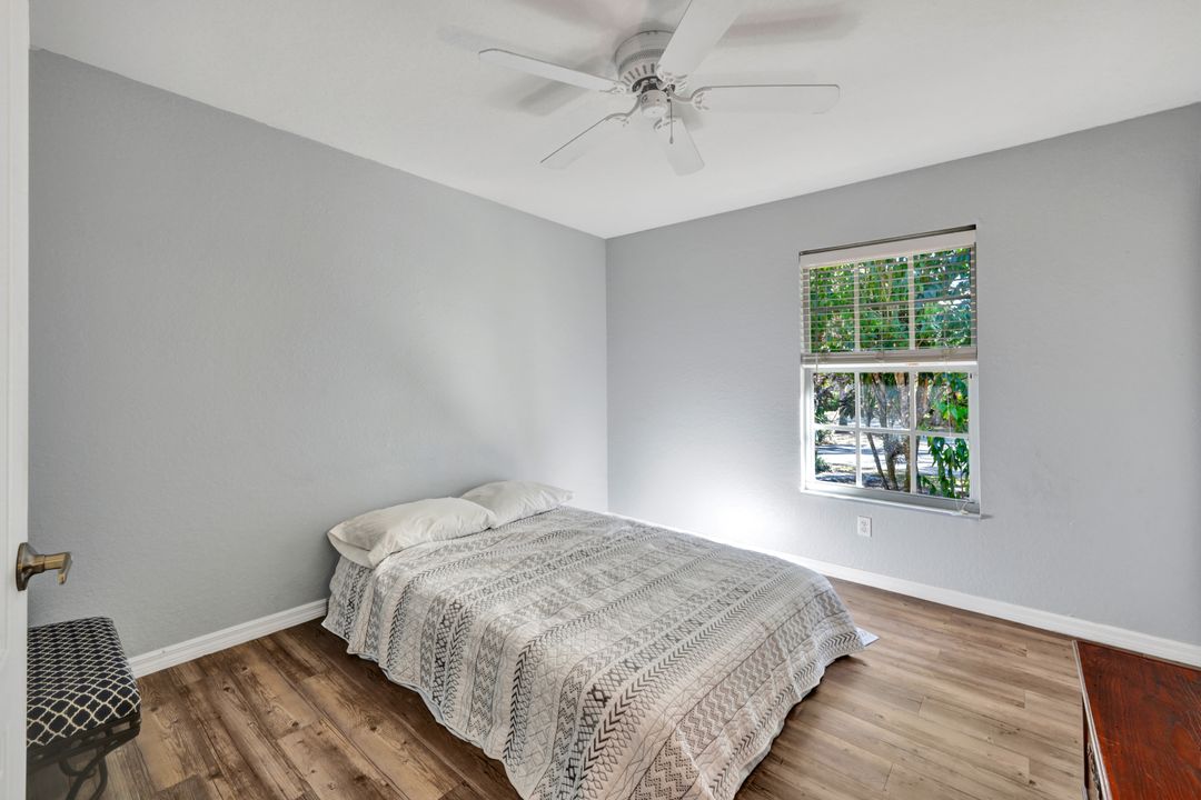825 23rd St SW, Naples, FL 34117