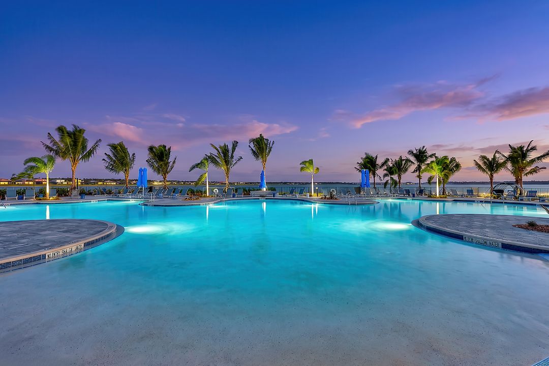 18437 WildBlue Blvd, Fort Myers, FL 33913
