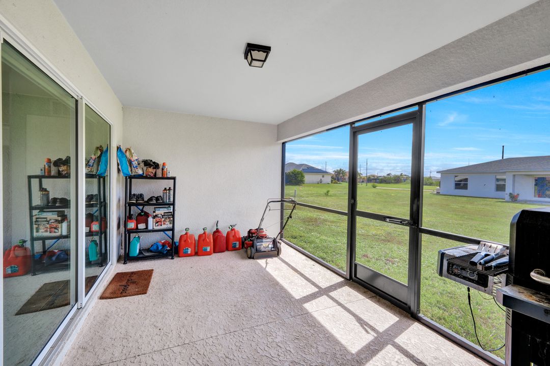 216 NW 9th Terrace, Cape Coral, FL 33993