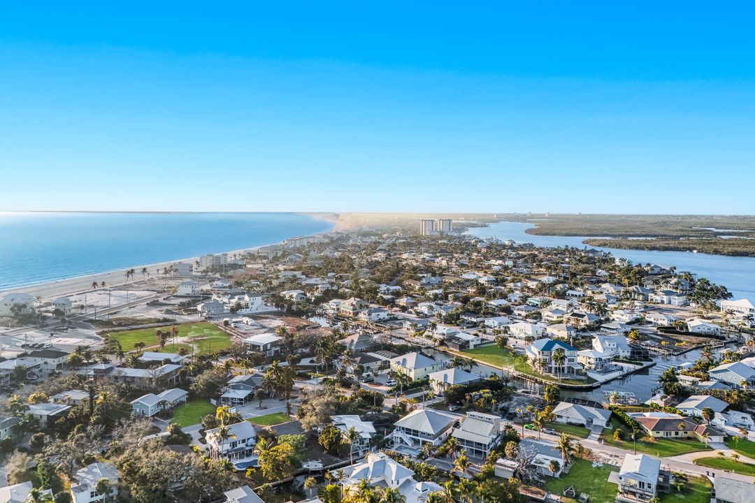 231 Sterling Ave, Fort Myers Beach, FL 33931