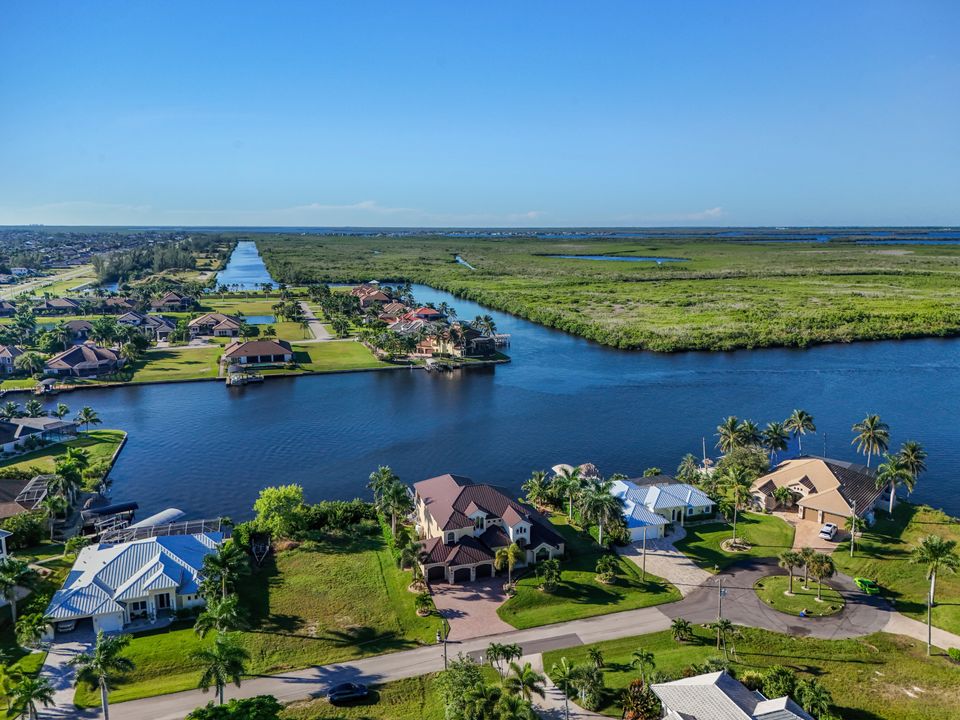 4108 NW 11th St, Cape Coral, FL 33993