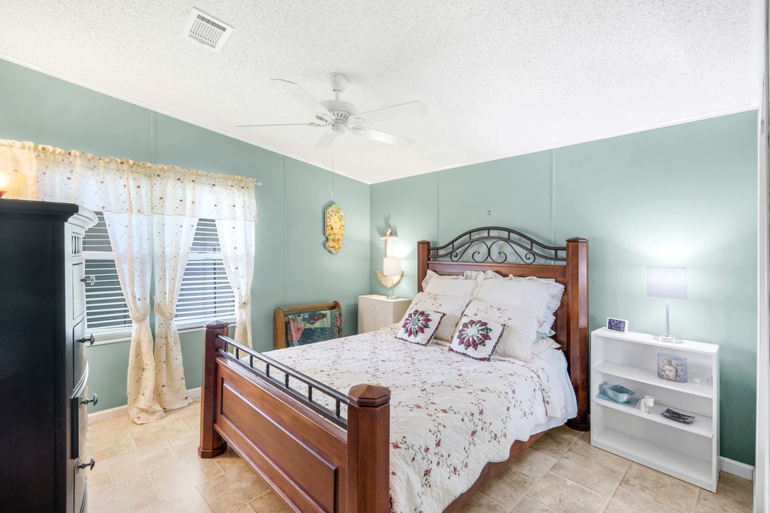 39 Umber Ct, Fort Myers, FL 33908