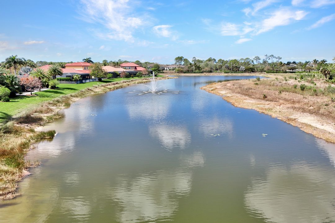 1621 Songbird Ct, Naples, FL 34120