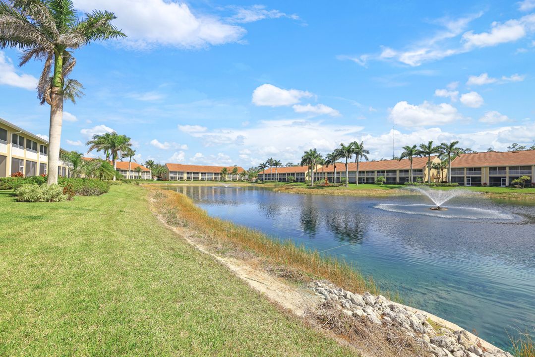 2386 Magnolia Ave #8, Naples, FL 34112