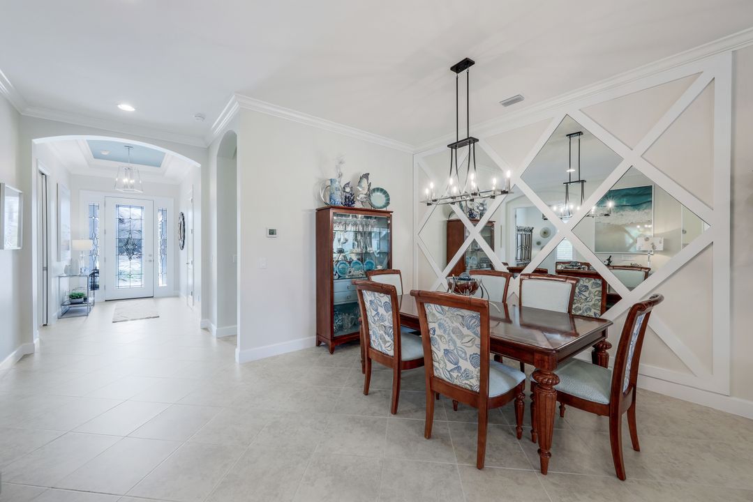 9465 Terresina Dr, Naples, FL 34119