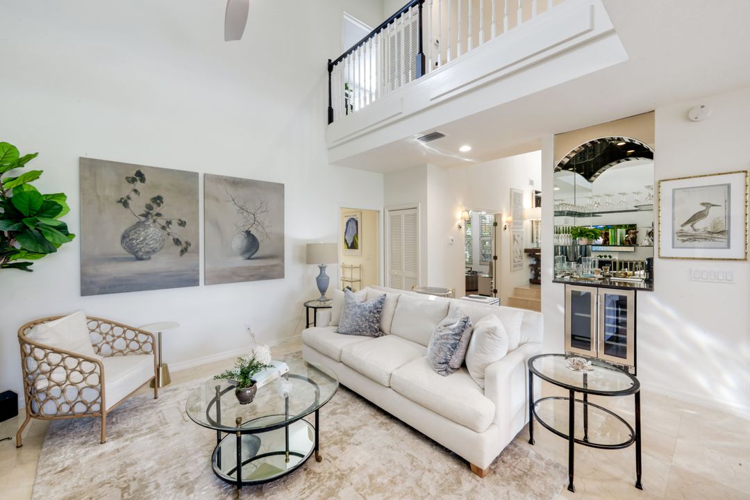 211 Via Napoli, Naples, FL 34105