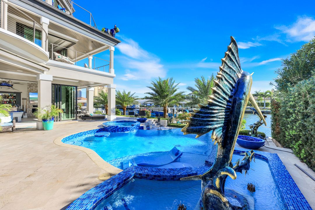 1518 Hermitage Ln, Cape Coral, FL 33914