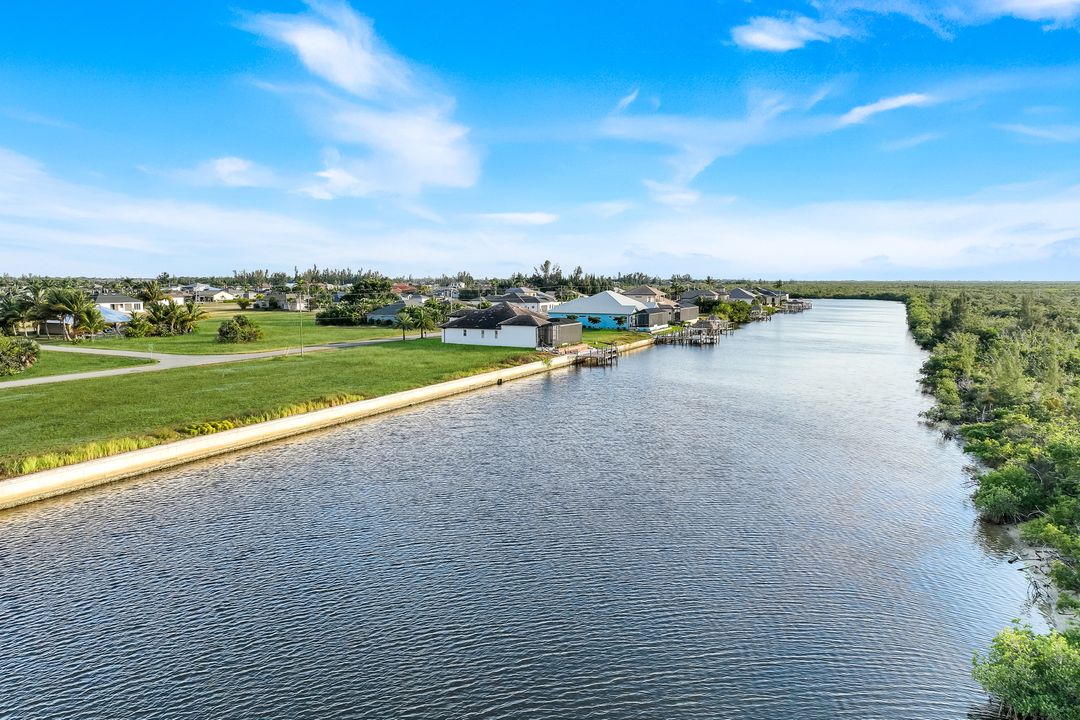 2804 NW 46th Ave, Cape Coral, FL 33993