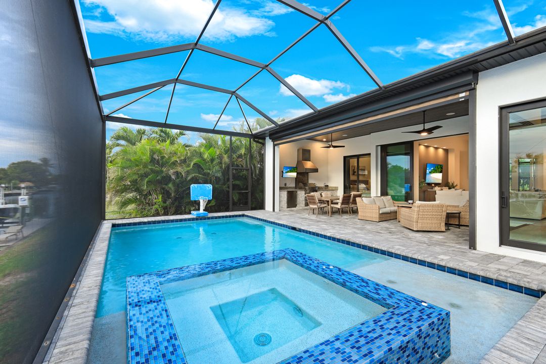 5130 Atlantic Ct, Cape Coral, FL 33904