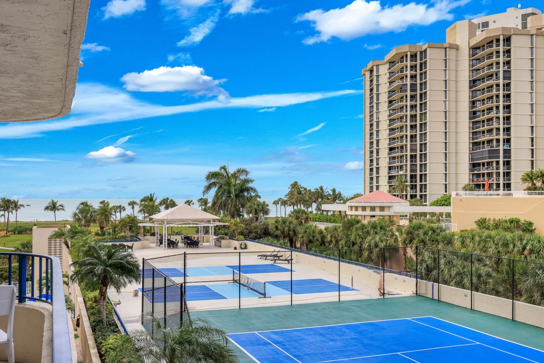 4451 Gulf Shore Blvd N #406, Naples, FL 34103