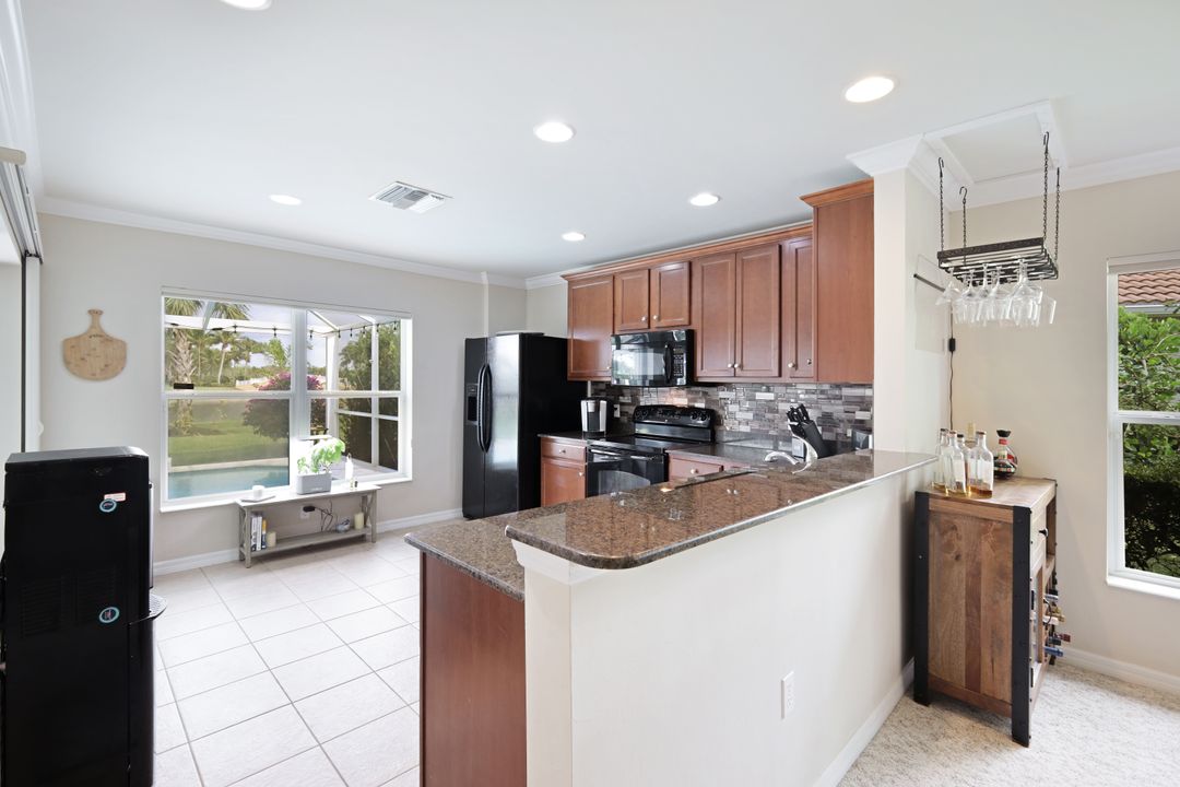 28529 Hammerhead Ln, Bonita Springs, FL 34135