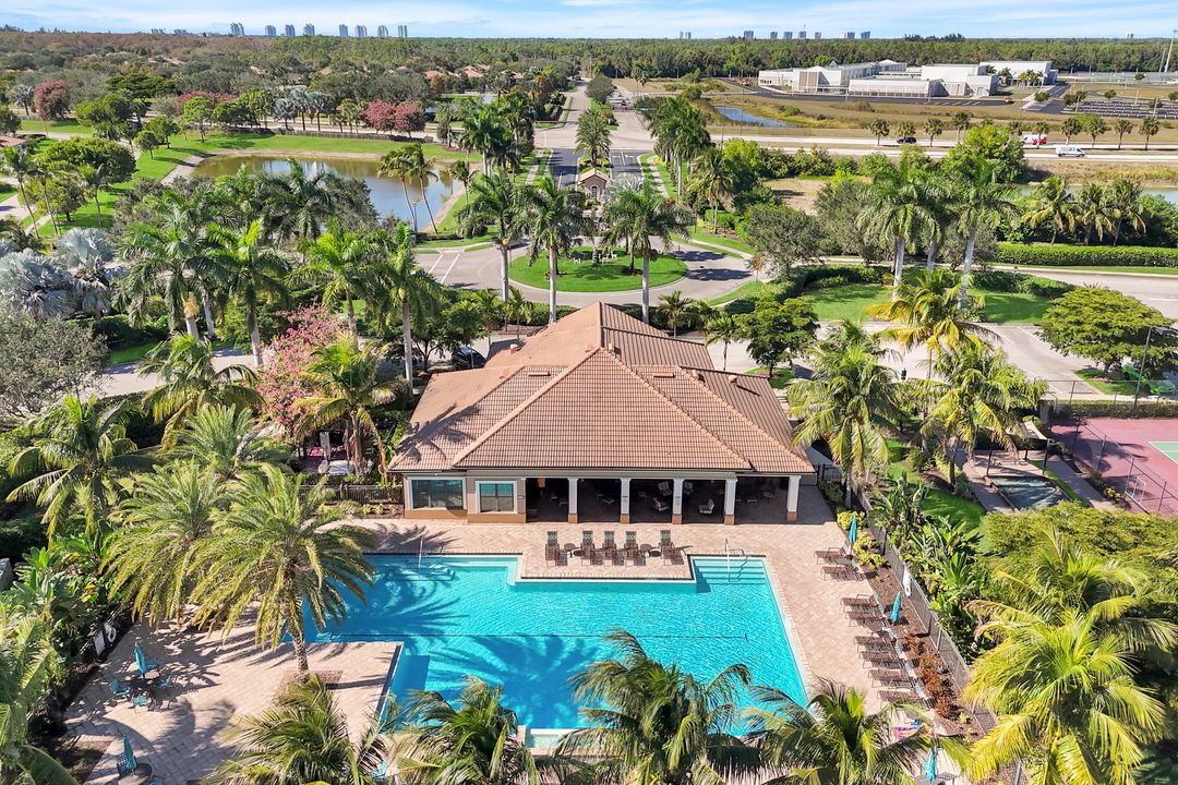 11087 St. Roman Way, Bonita Springs, FL 34135