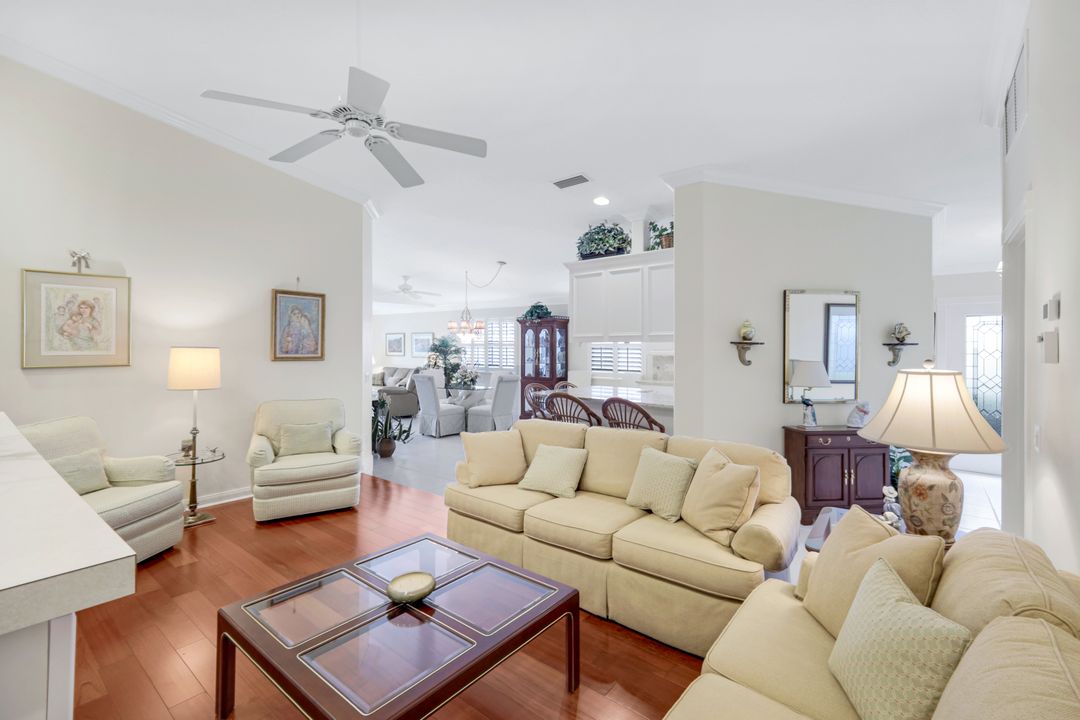 3077 Futuna Ln, Naples, FL 34119