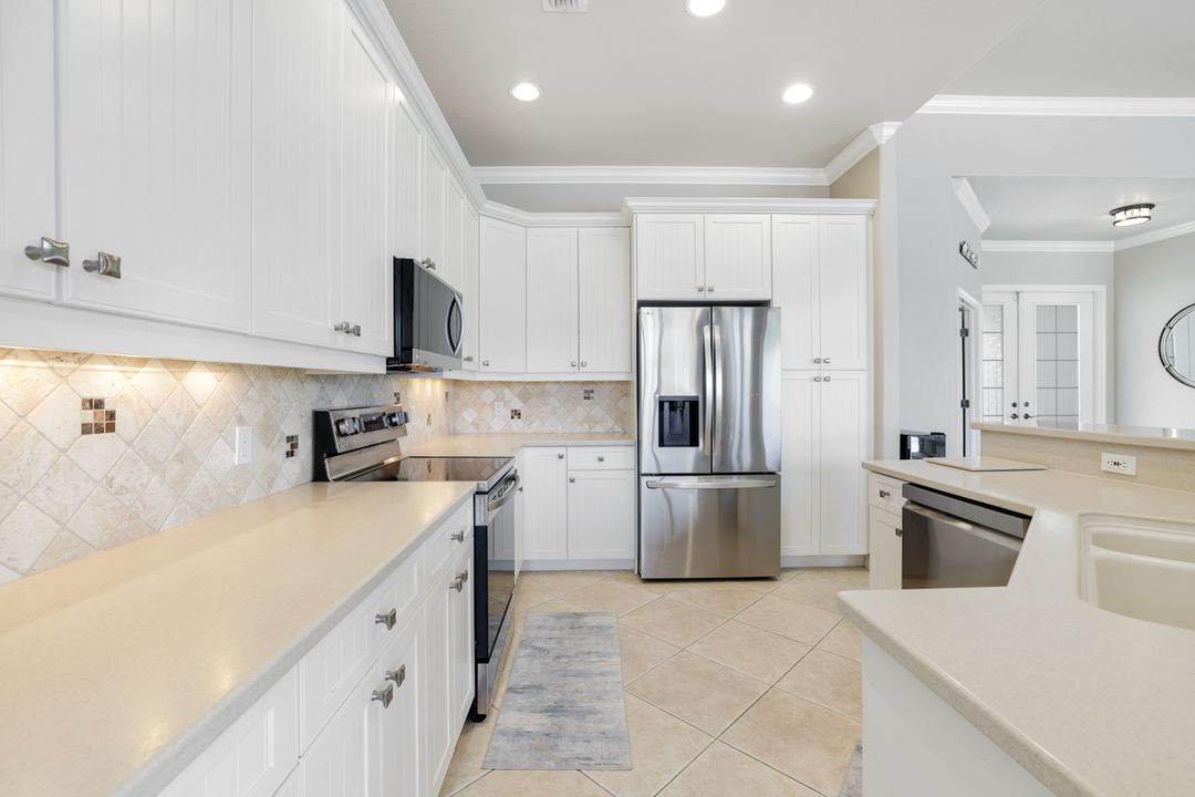 1557 Kingston Ct, Marco Island, FL 34145