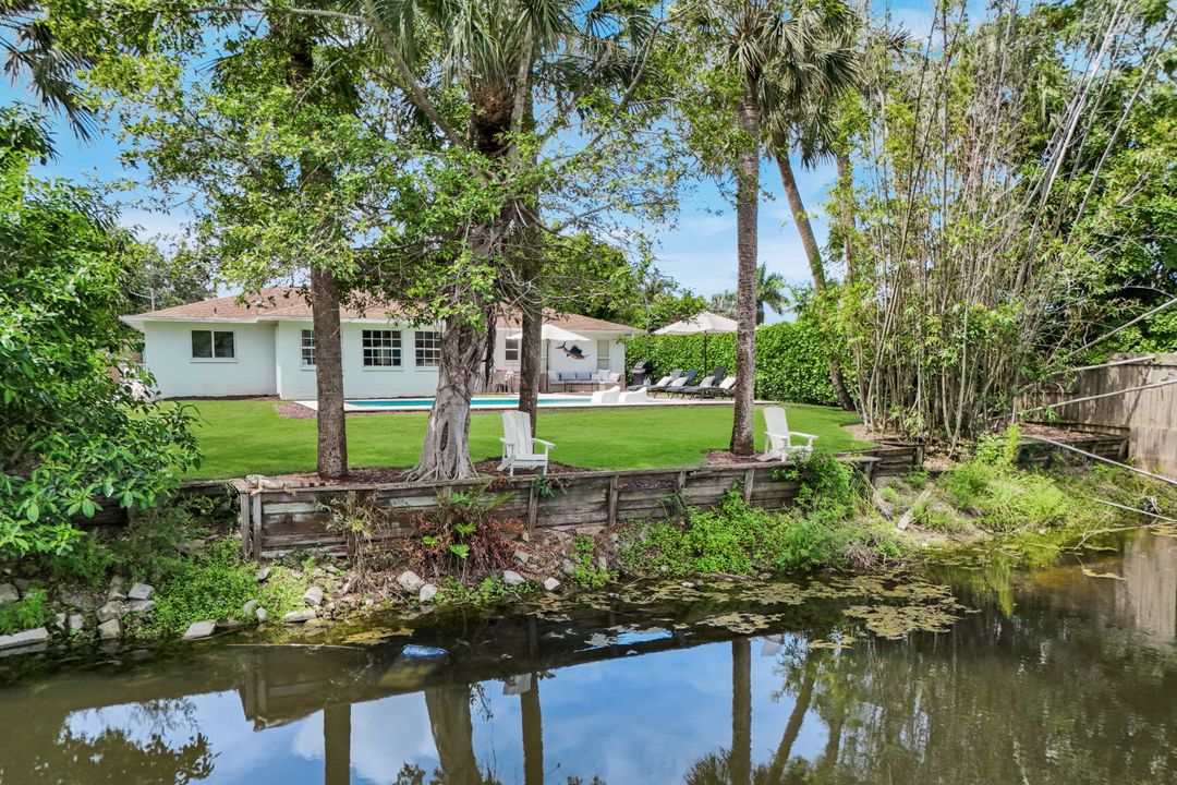 841 107th Ave N, Naples, FL 34108
