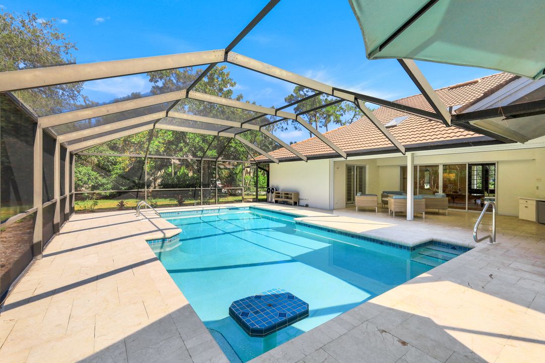 2209 Noble Ct, Naples, FL 34110