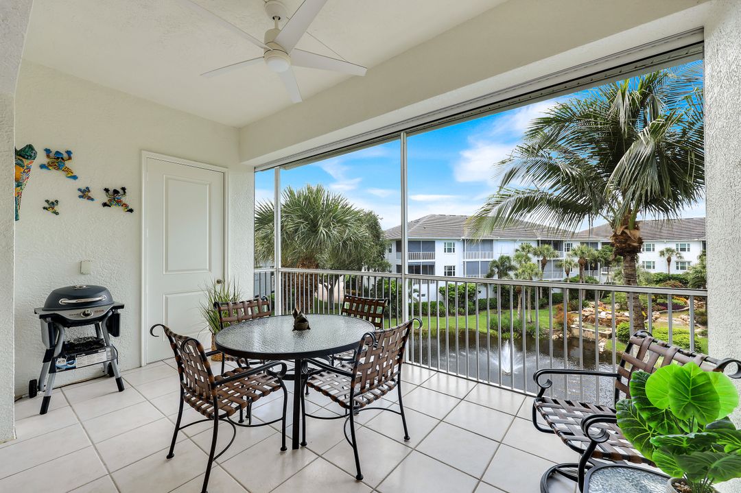 800 Breakaway Ln #203, Naples, FL 34108