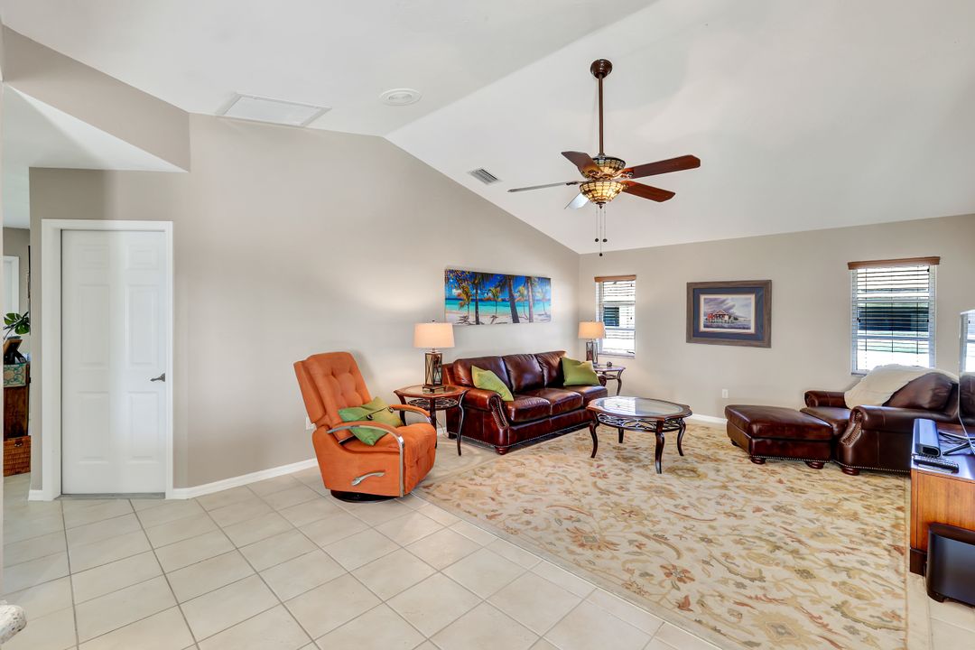 3749 SW 2nd Ave, Cape Coral, FL 33914