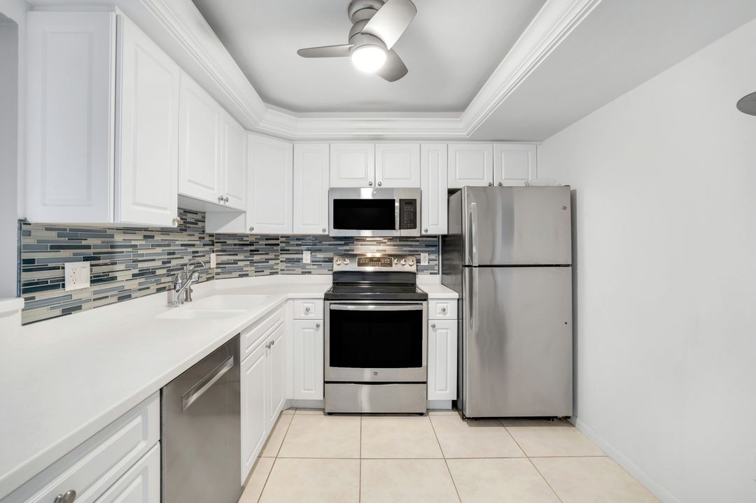 260 Seaview Ct #1-407, Marco Island, FL 34145
