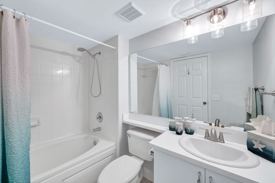 8950 Colonnades Ct E #834, Bonita Springs, FL 34135