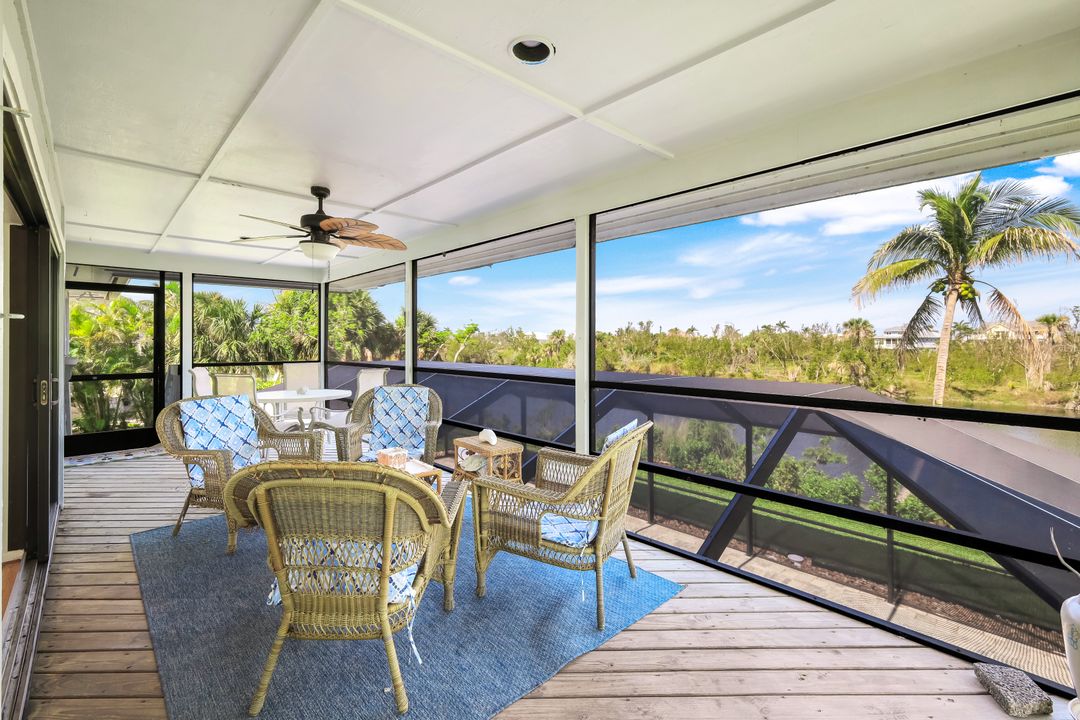 647 Rabbit Rd, Sanibel, FL 33957