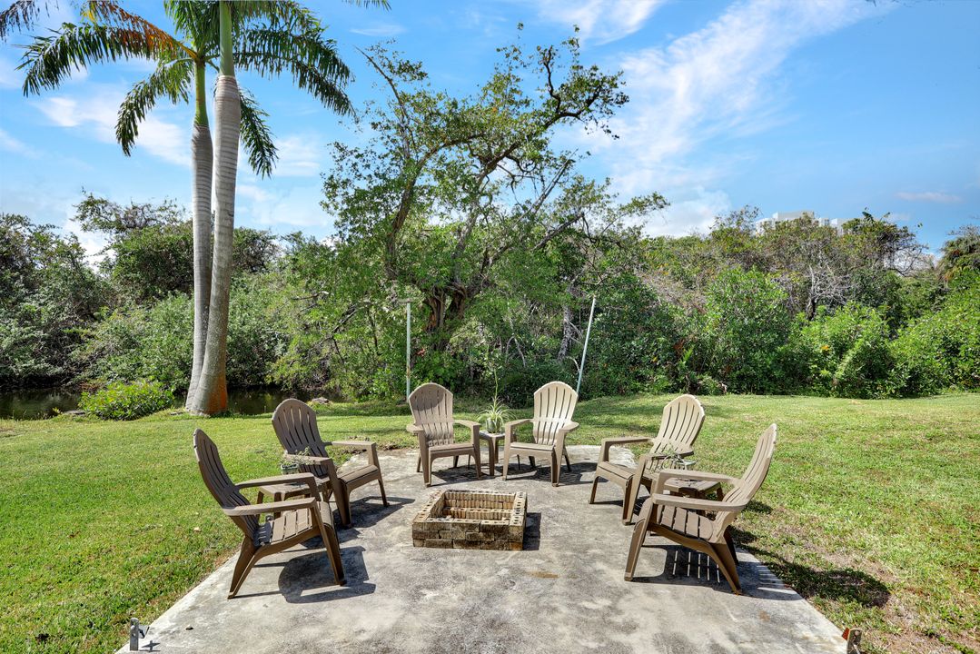 3210 King St, Fort Myers, FL 33916