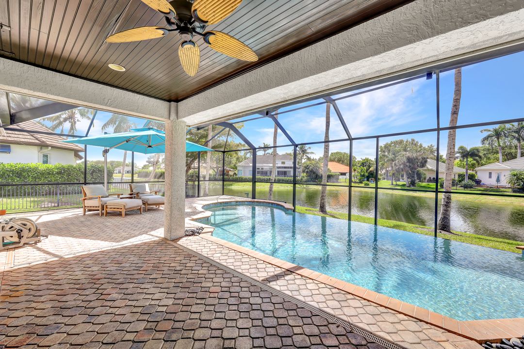 8146 Las Palmas Way, Naples, FL 34109