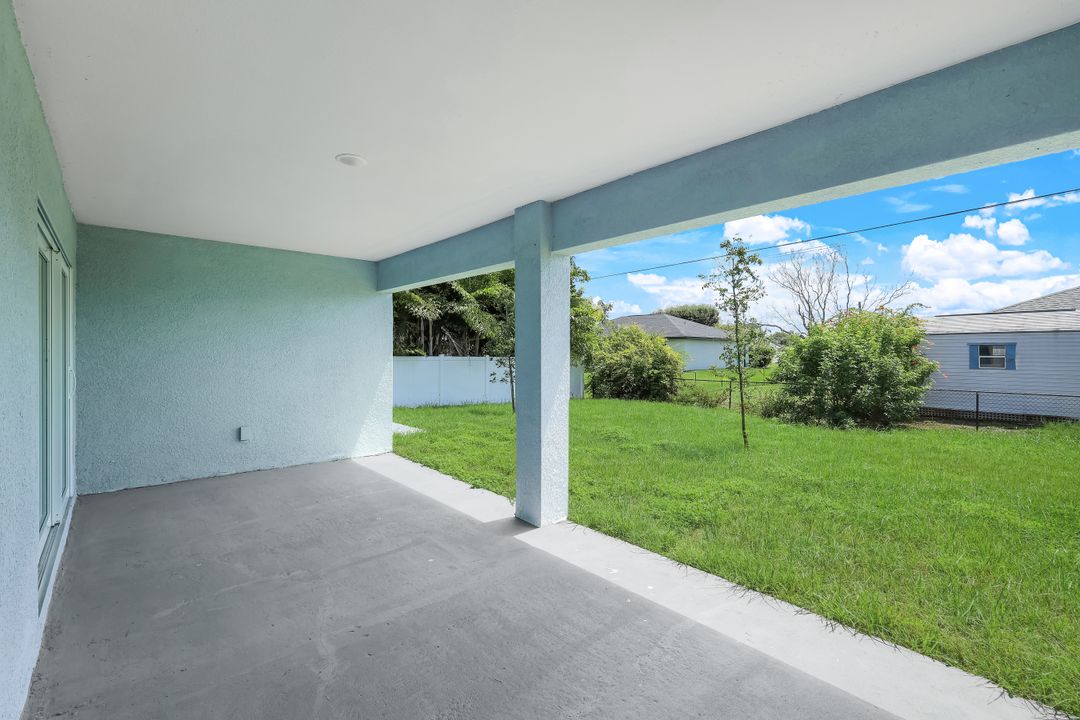 1409 NE 18th Pl, Cape Coral, FL 33909