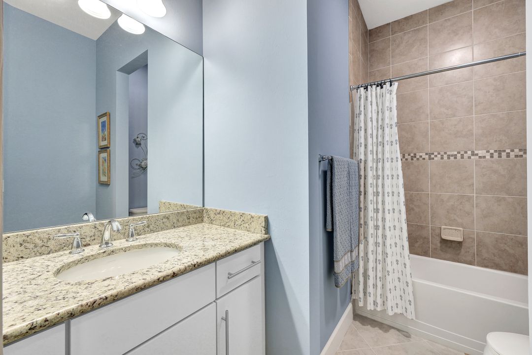 9314 Quarry Dr, Naples, FL 34120