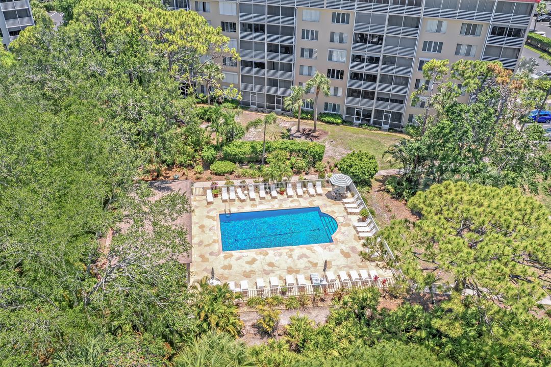 15161 Cedarwood Ln #503, Naples, FL 34110