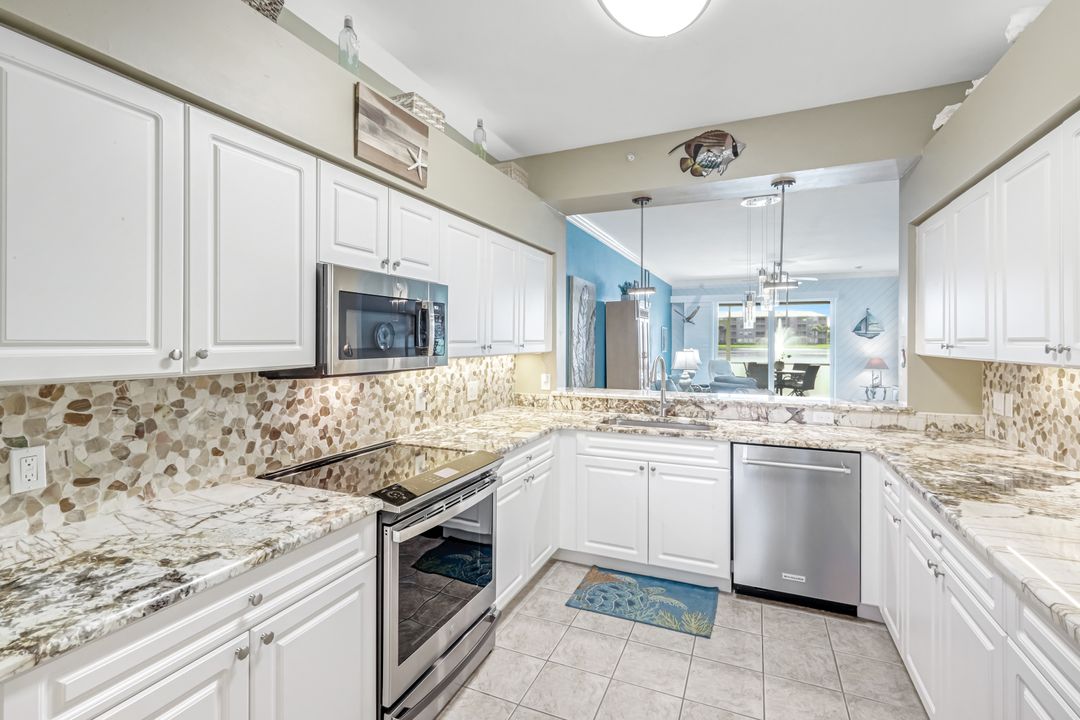 16685 Lake Cir Dr #1012, Fort Myers, FL 33908