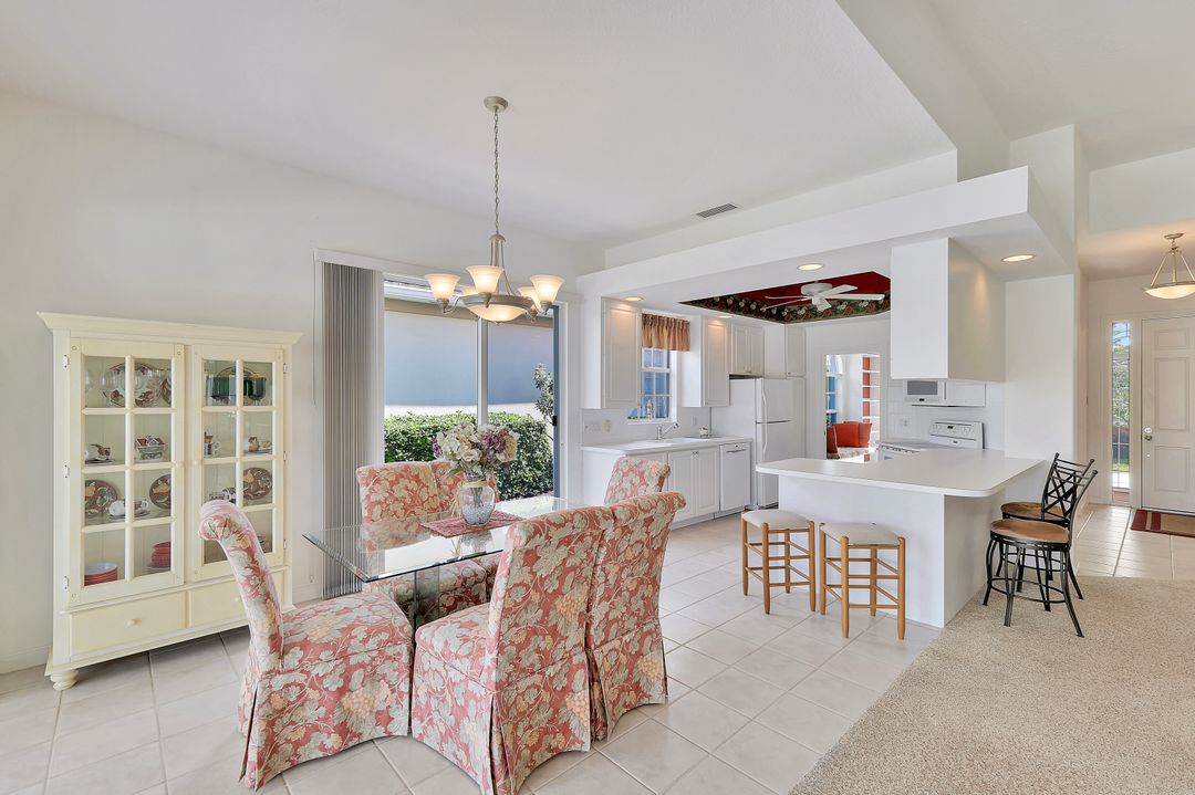 4917 San Pablo Ct, Naples, FL 34109