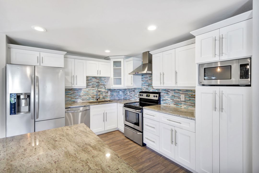 793 Sunset Vista Dr, Fort Myers, FL 33919