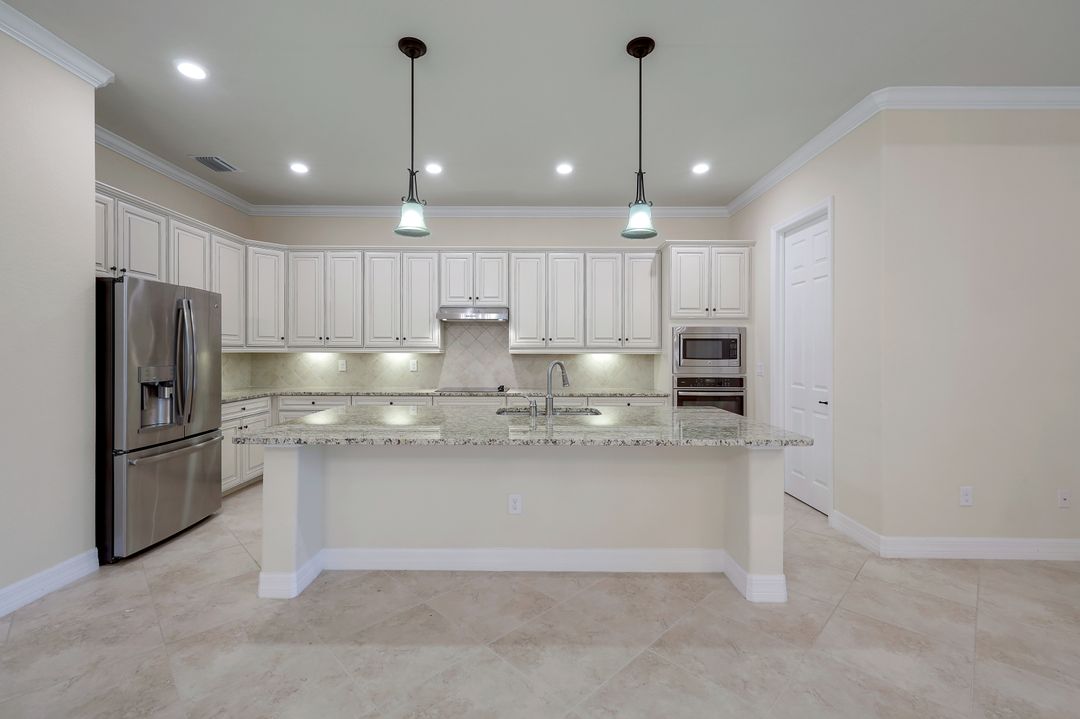 28679 Derry Ct, Bonita Springs, FL 34135