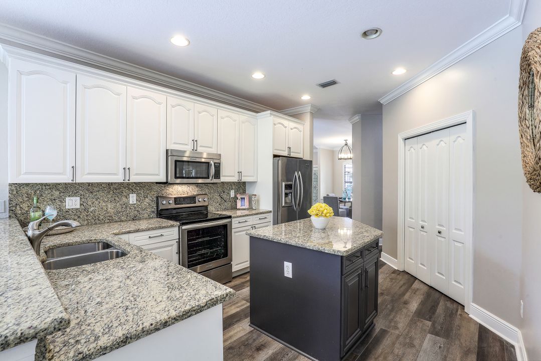 20661 Torre Del Lago St, Estero, FL 33928