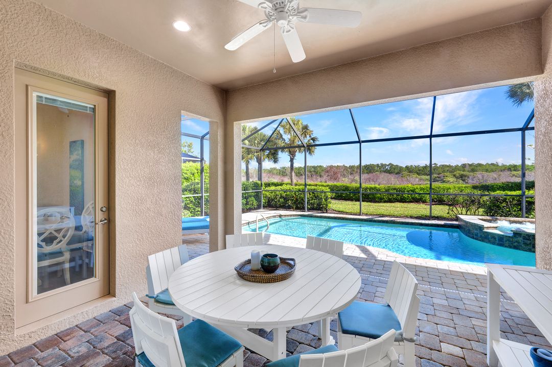 9311 Fieldstone Ln, Naples, FL 34120