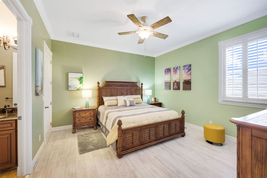 3820 Surfside Blvd, Cape Coral, FL 33914