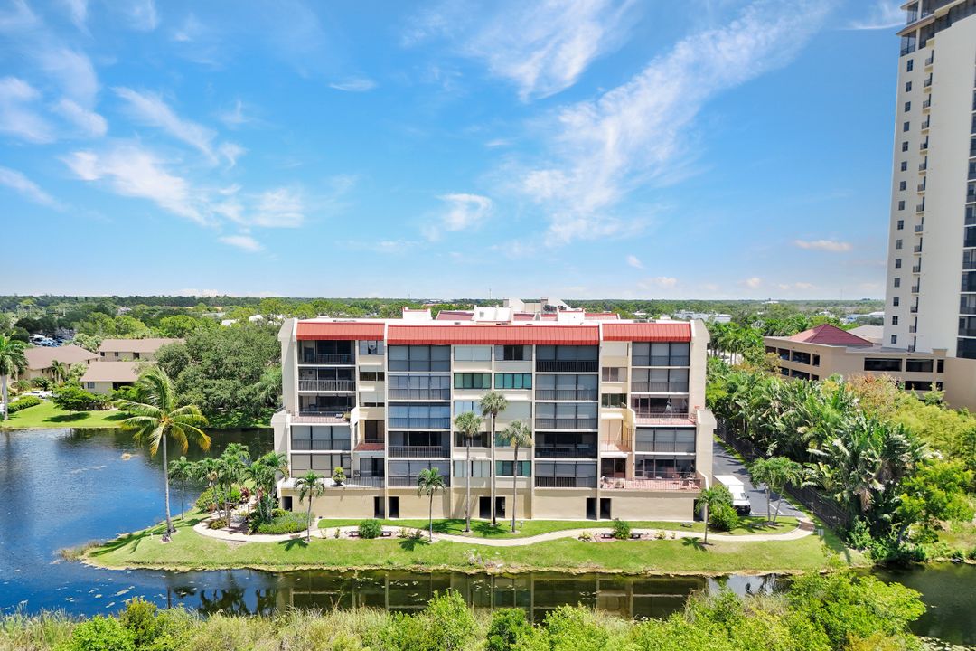 7129 Lakeridge View Court #302, Fort Myers, FL 33907
