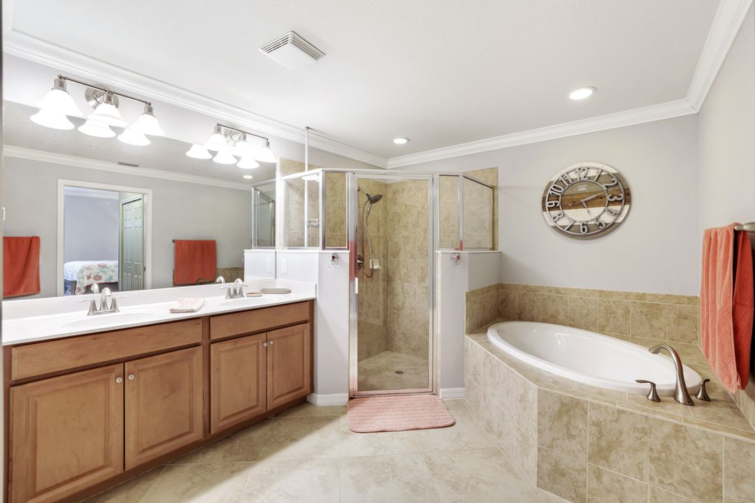 7878 Clemson St #102, Naples, FL 34104