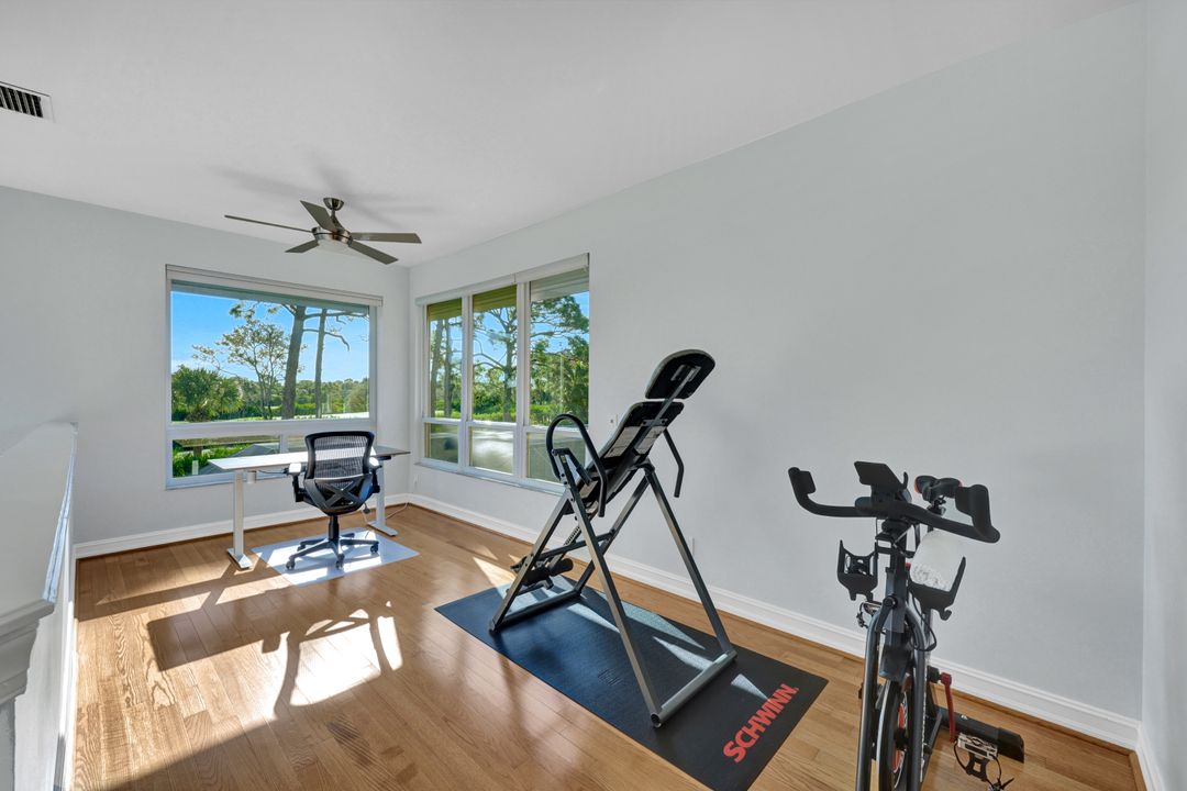 25011 Goldcrest Dr, Bonita Springs, FL 34134